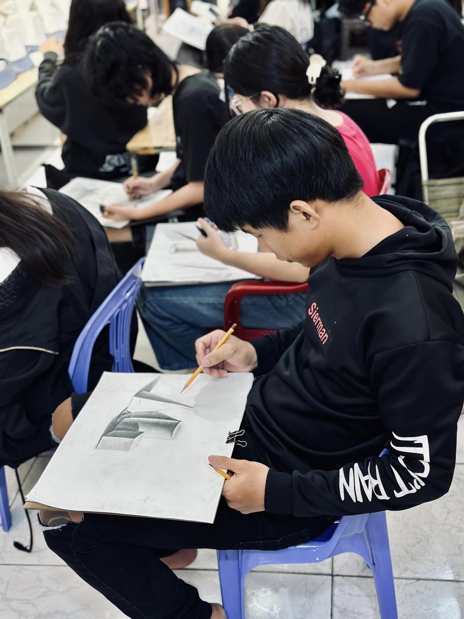 Cách đạt điểm cao môn hình họa