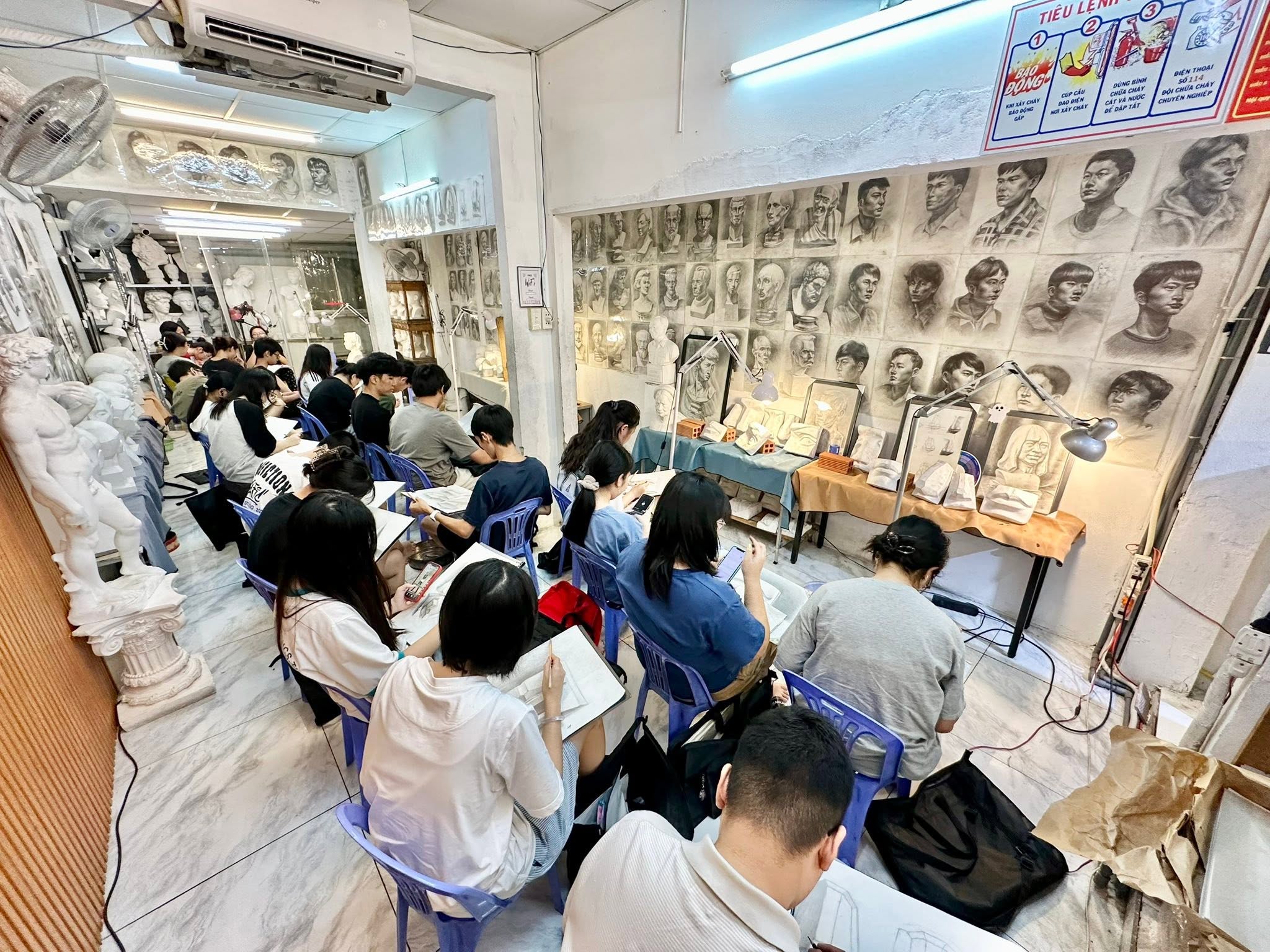 học vẽ bao nhiêu tiền