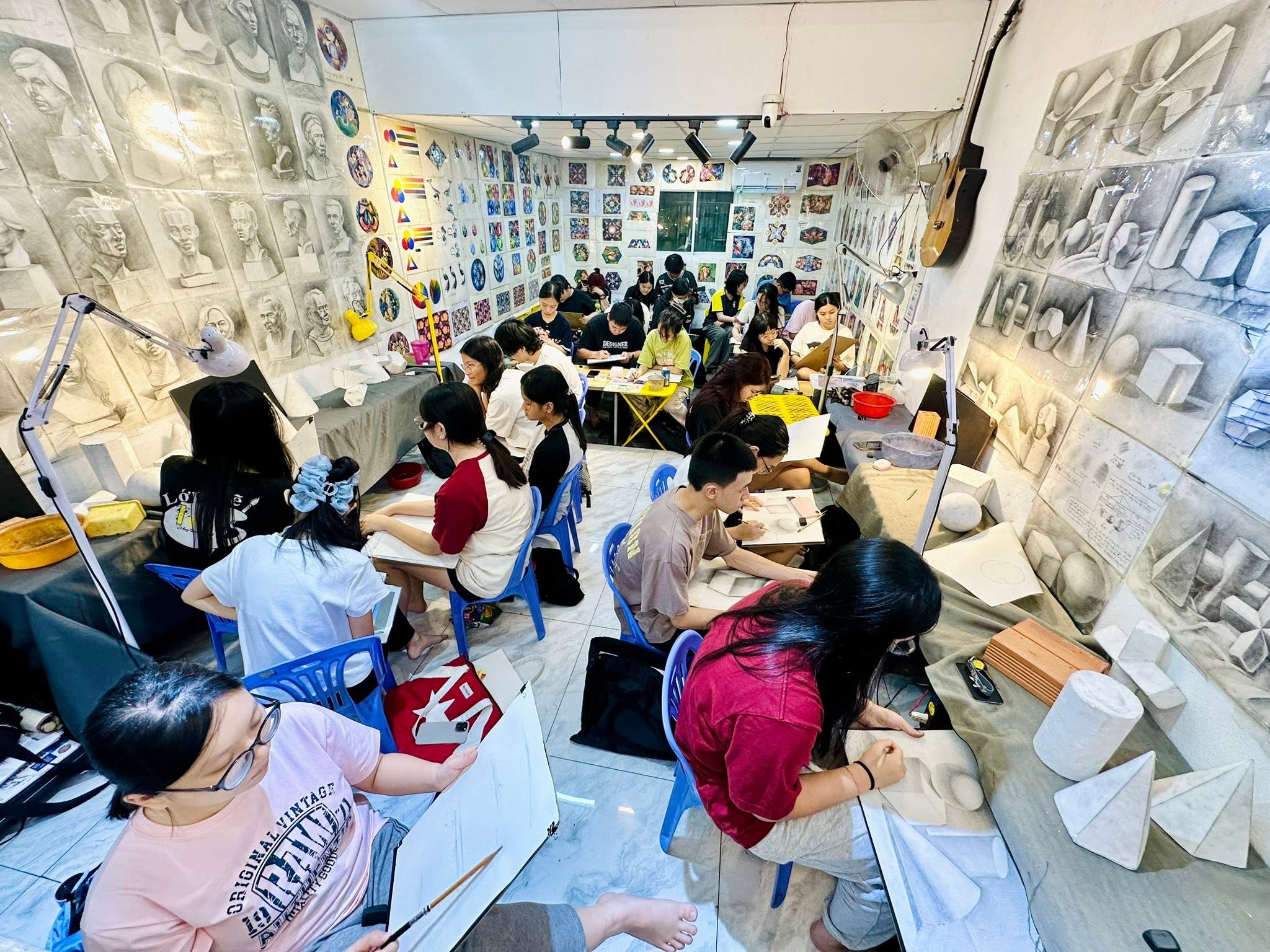 học vẽ bao nhiêu tiền